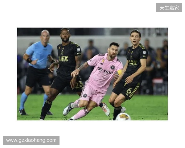 梅西社媒晒全套足球装备:MLS决赛前的最后一次训练 梅西社媒晒全套足球装备:MLS决赛前的最后一次训练