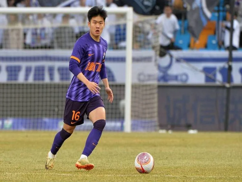 津媒：津门虎球员逐步开始身体恢复性训练，杨梓豪接近加盟玉昆